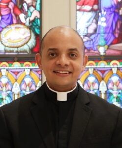 Bello Miquilena, Fr Iden_Diocese of Laredo_Group Leader